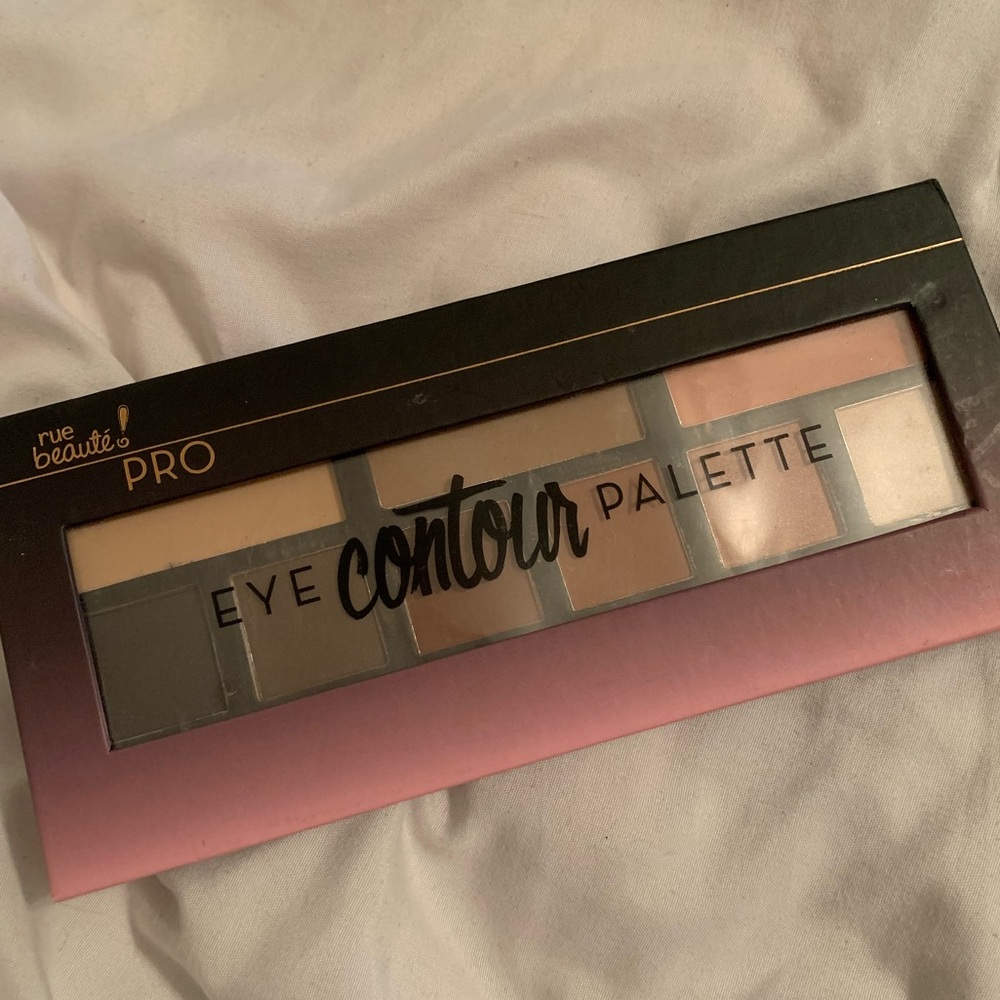 NWT RUE21 Makeup Palette